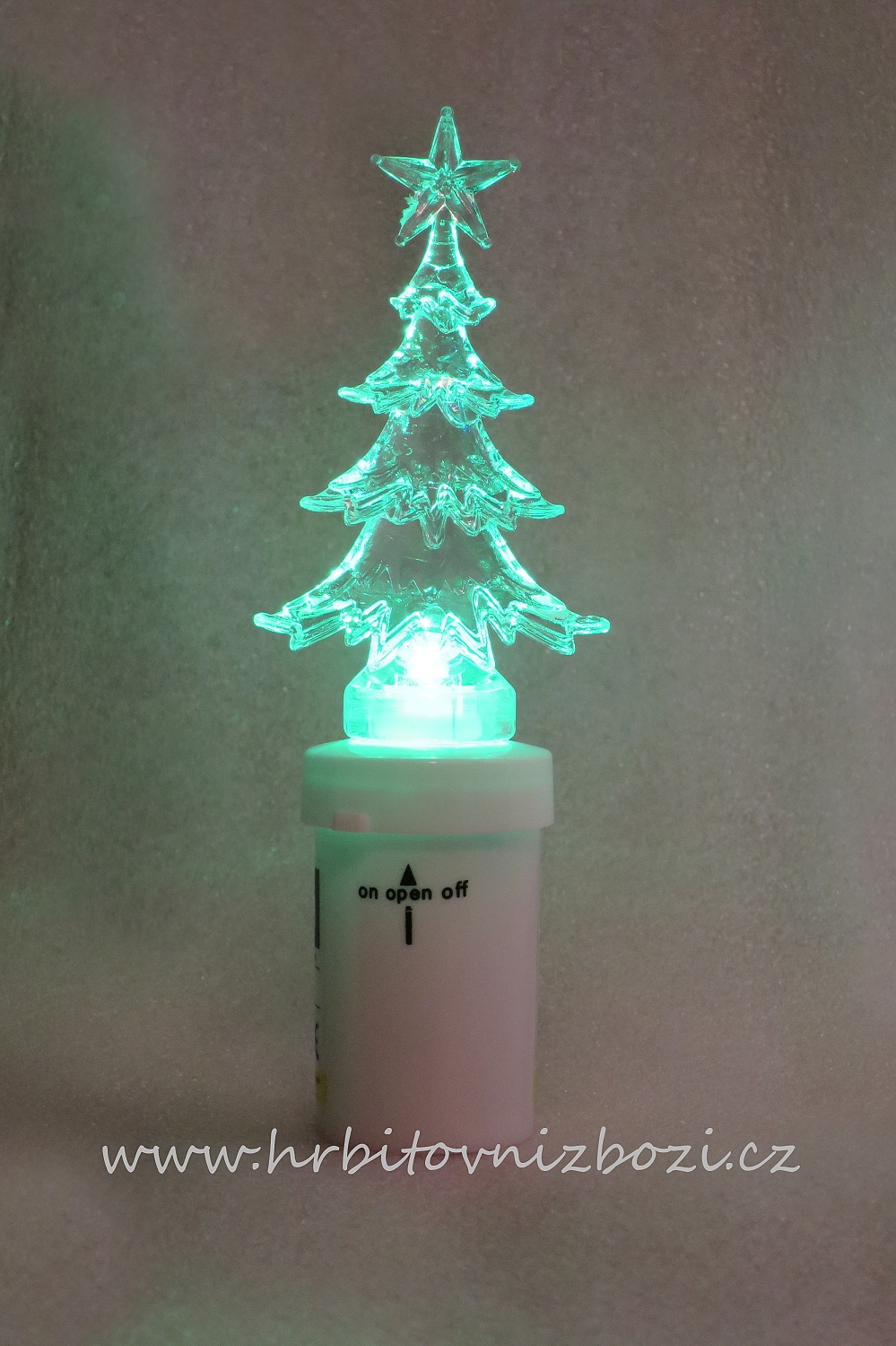 Led stromeček měnící barvy