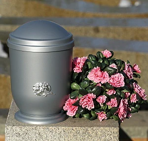 Hřbitovní urna plastová stříbrná s kytkou