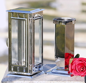 Hřbitovní lampa klasická s vázou malou
