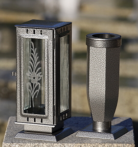 Lampa na hrob stříbrná váza šestiboká
