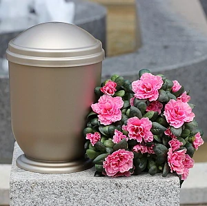 Hřbitovní urna plastová kovové barvy